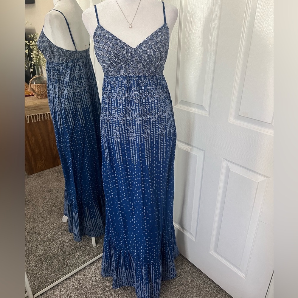NWOT American Eagle Royal Blue Printed Maxi Dress Size 6 - Picture 1 of 8
